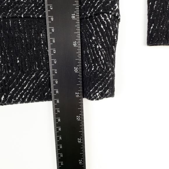 Banana Republic Womens XL Black White Crewneck Long Sleeve Pullover Casual Top - Picture 4 of 8